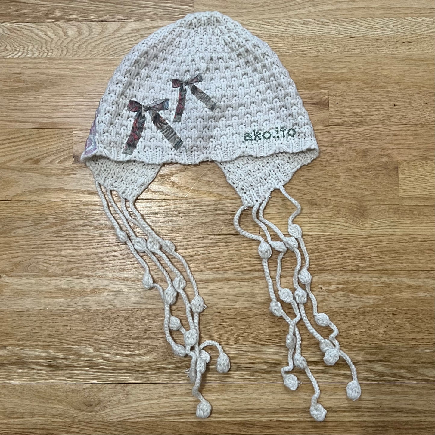 Gwen Jellyfish Bonnet